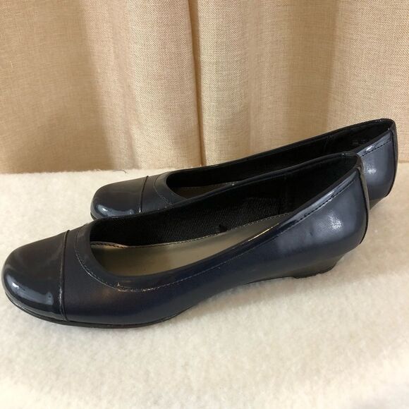LIFE Stride navy wedge heels size 9 - Picture 1 of 8